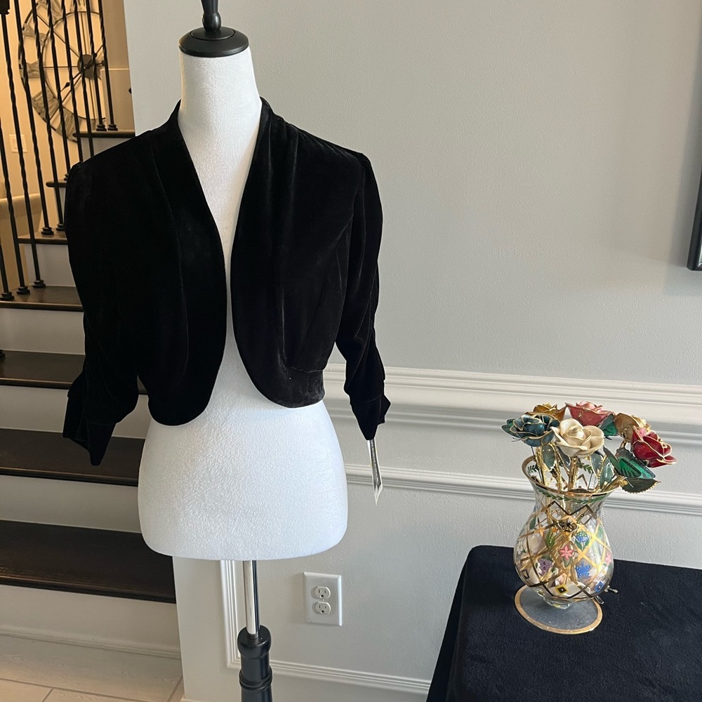 Lemmie for Nina Leonard. Evening shrug jacket. Black Velvet feel. New with tag.